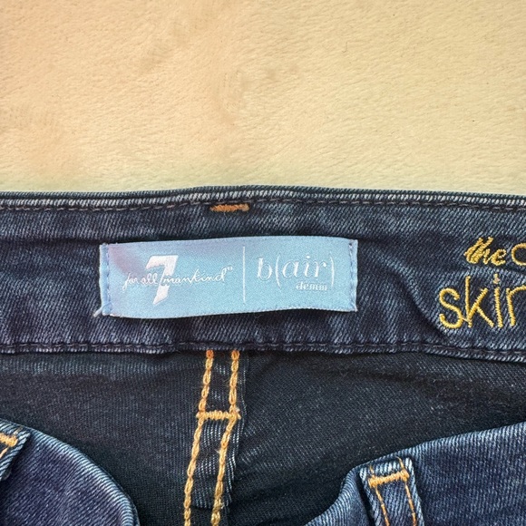 7 for all Mankind “the ankle skinny” jeans - Picture 5 of 7